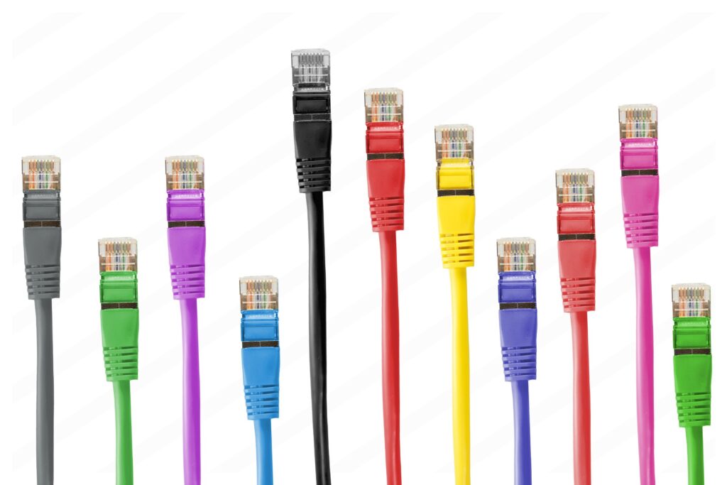 network cable g8dd6f29b6 1920 1024x683 - 光回線のプロバイダはどう選ぶのが正解？メリット・デメリットで検証