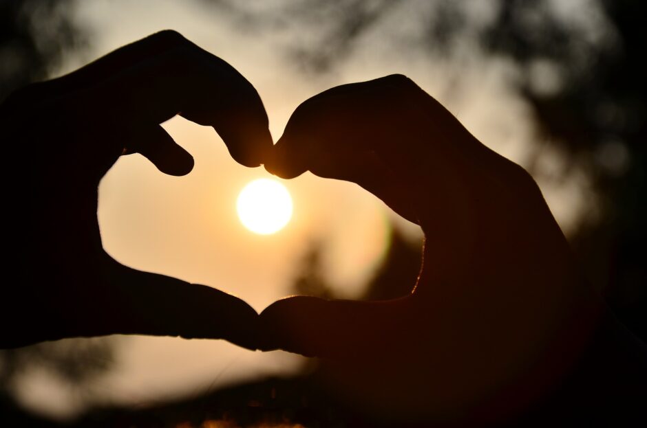 好きな人の好きな人を当てる方法とは?恋愛に活かせる? heart shaped g4f31353ea 1920 940x623 - 好きな人の好きな人を当てる方法とは?恋愛に活かせる?