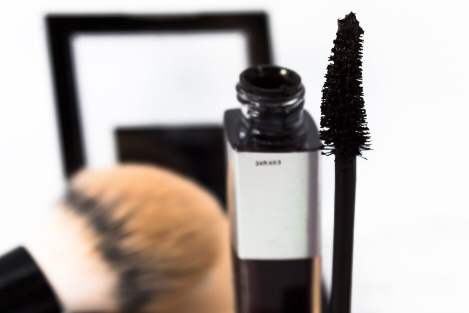 【まつげパーマ×マスカラ】相性がいいマスカラはどれ?おすすめな理由は? make up gb7ba382e2 1920 940x627 - 【まつげパーマ×マスカラ】相性がいいマスカラはどれ?おすすめな理由は?