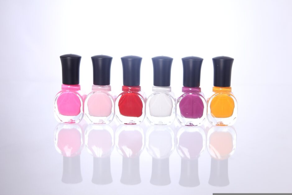 nail polish g9ac8dd221 1920 940x627 - 「1515」エンジェルナンバーの意味を知ろう！仕事は？恋愛は？