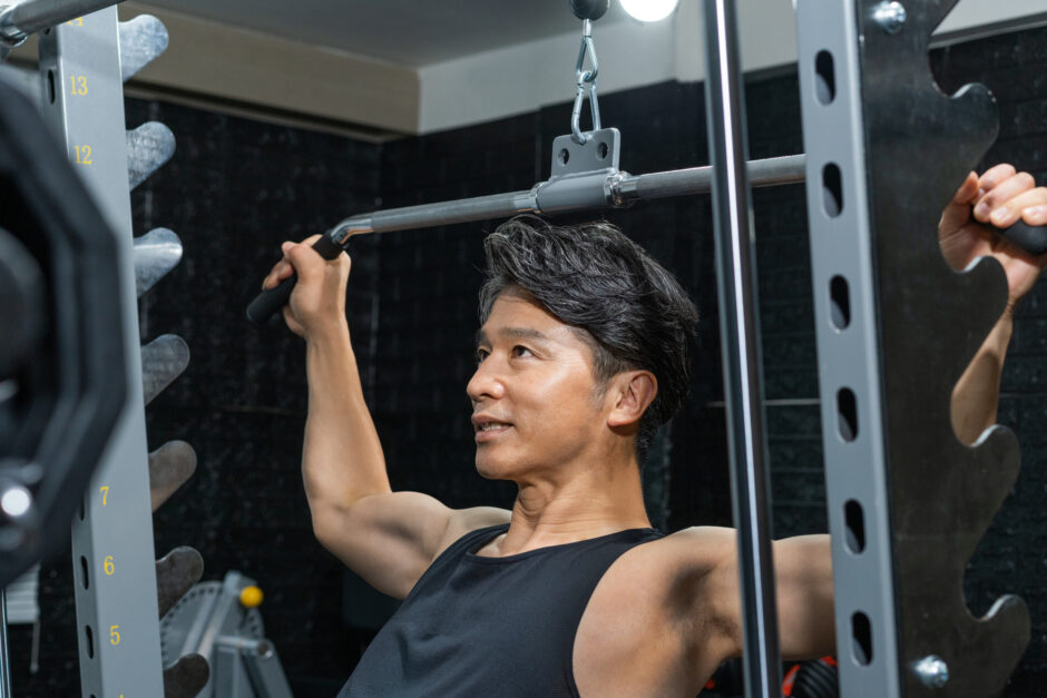 pixta 79733528 M 1 940x627 - 【2022年最新版】大阪でダイエットや筋トレにおすすめの"安い"スポーツジム、フィットネス、パーソナルトレーニング、ヨガ、キックボクシング等12選(24時間営業・プール付き・女性専用・無料体験あり)