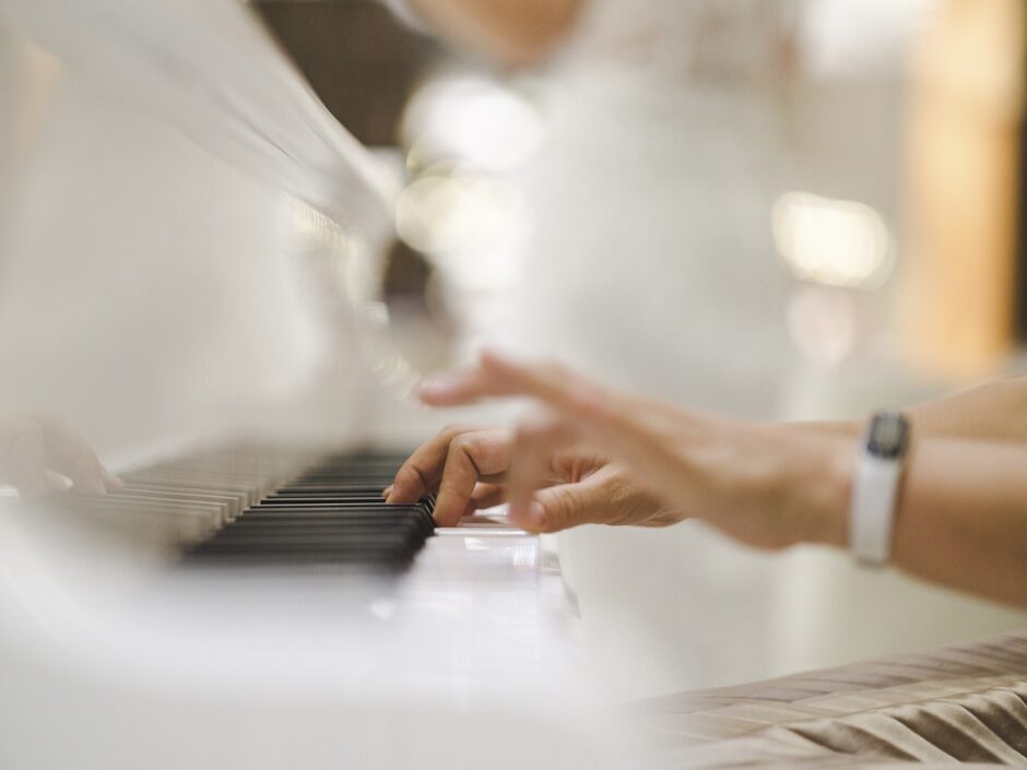 【2020年最新】最安の大阪のおすすめ・人気の音楽教室ランキングと口コミ piano 7460435 1280 940x705 - 【2020年最新】最安の大阪のおすすめ・人気の音楽教室ランキングと口コミ
